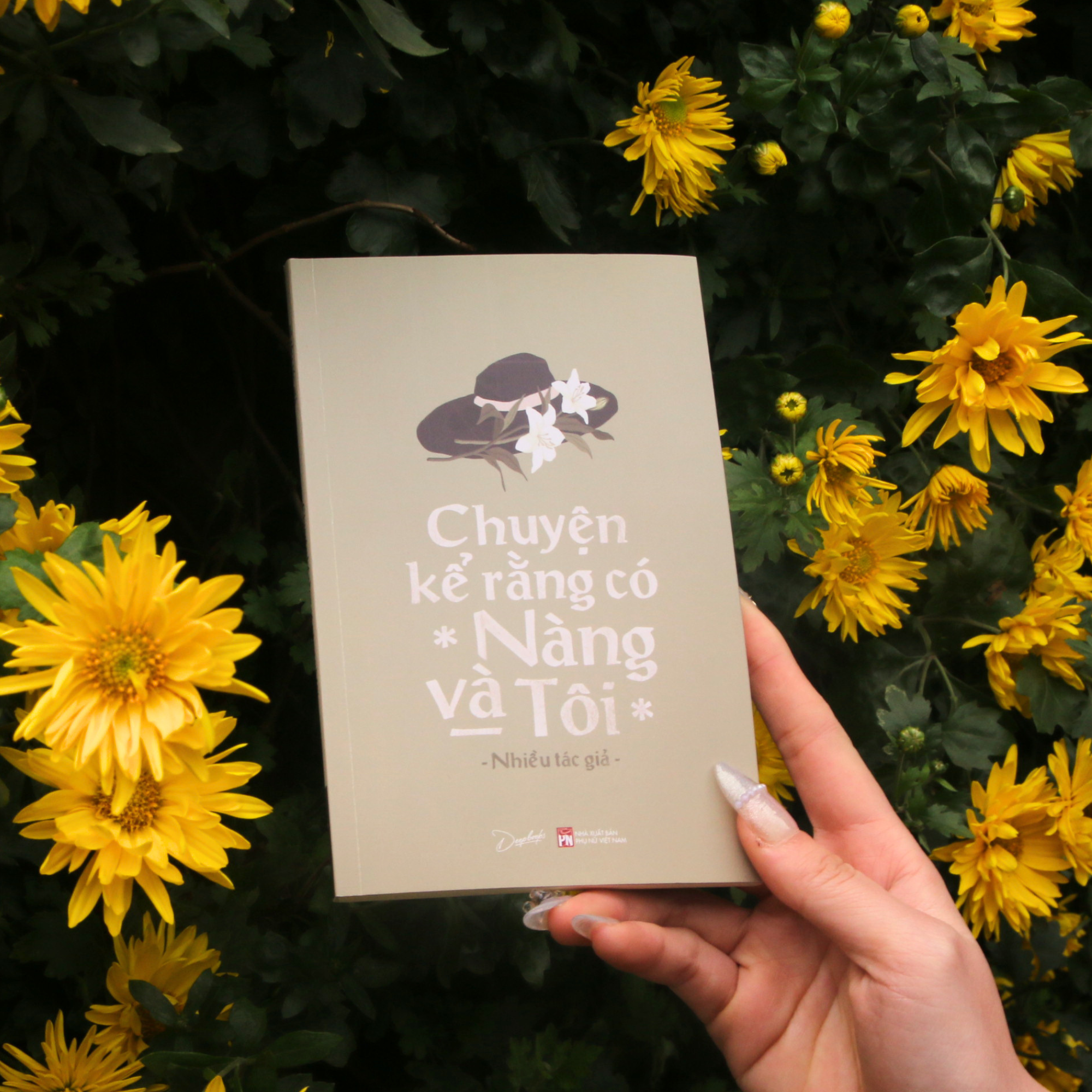 Chuyện Kể Rằng Có Nàng Và Tôi (Tái Bản 2026) - Tặng Kèm 2 Postcard - Ảnh 7